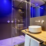 Hibrido Boutique & 3*