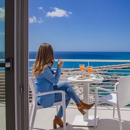 Hibrido Boutique & Sciacca