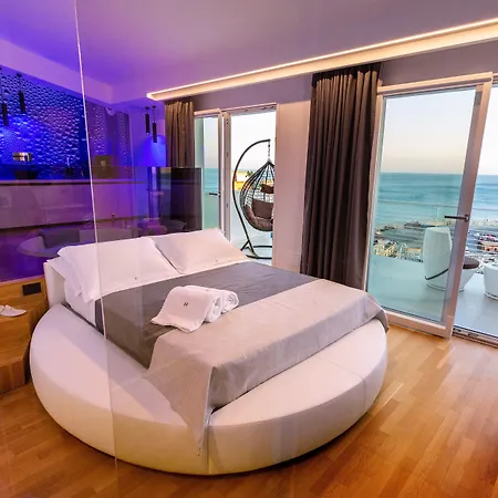 Hotell Hibrido Boutique & 3*