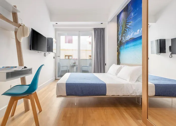 Hibrido Boutique & 夏卡